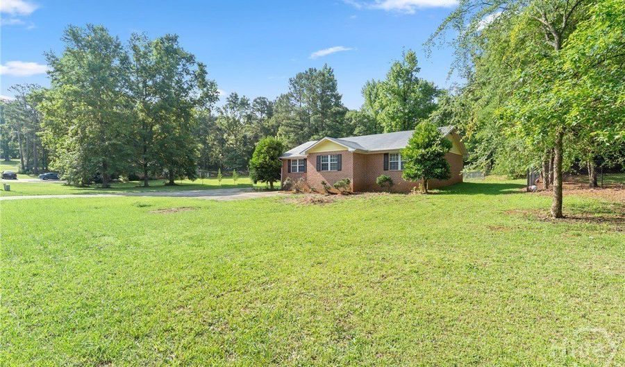 175 Big Oak Cir, Athens, GA 30605 - 4 Beds, 4 Bath