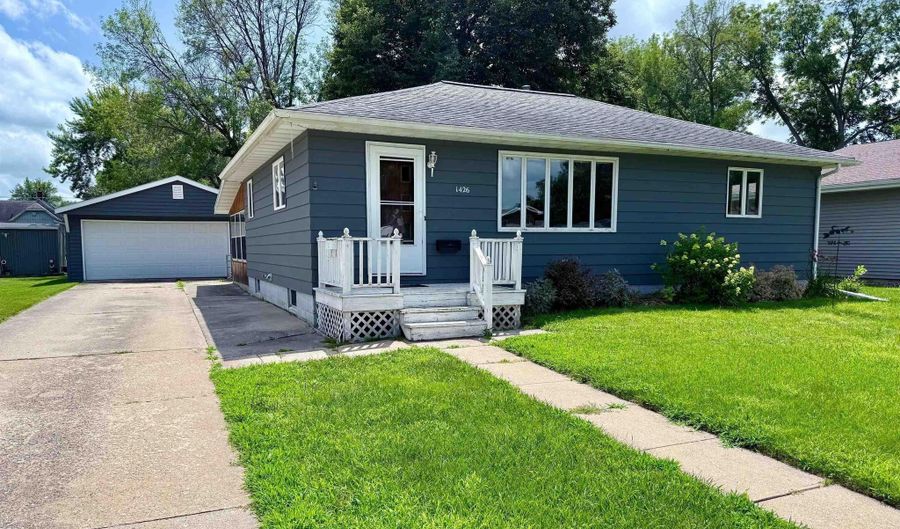 1426 E Lucas St, Algona, IA 50511 - 3 Beds, 2 Bath