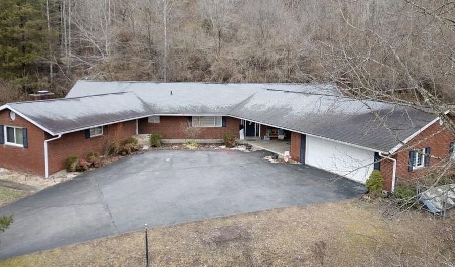 106 Nags Head Rd, Avawam, KY 41713 - 4 Beds, 3 Bath