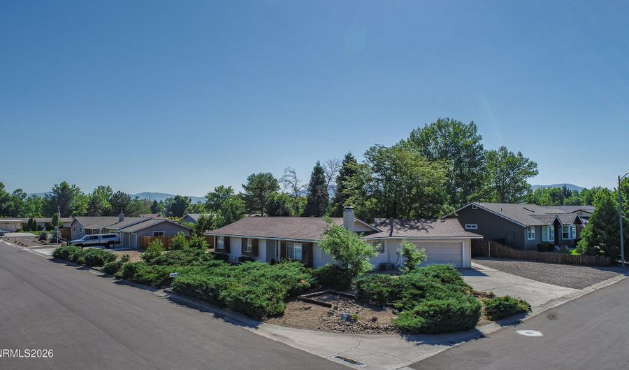 1257 Monarch Ln, Gardnerville, NV 89460 - 3 Beds, 2 Bath
