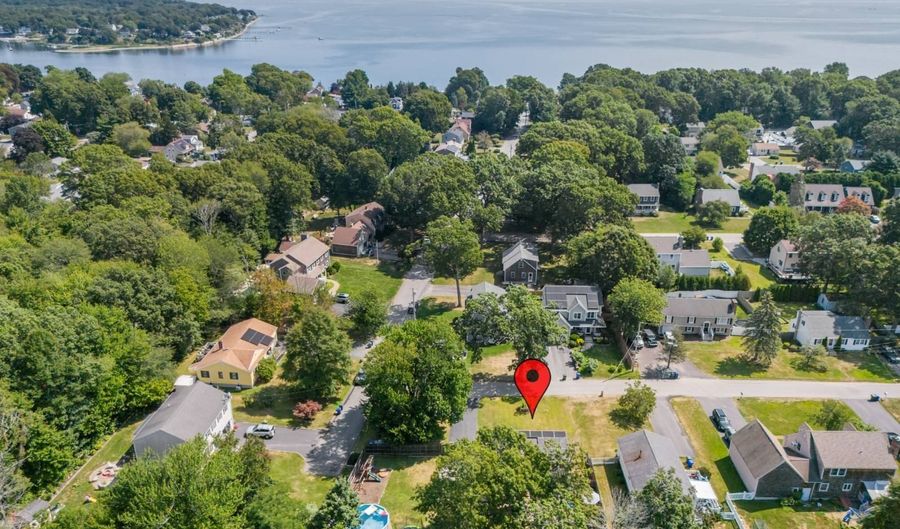 59 Belvedere Dr, Bristol, RI 02809 - 4 Beds, 2 Bath