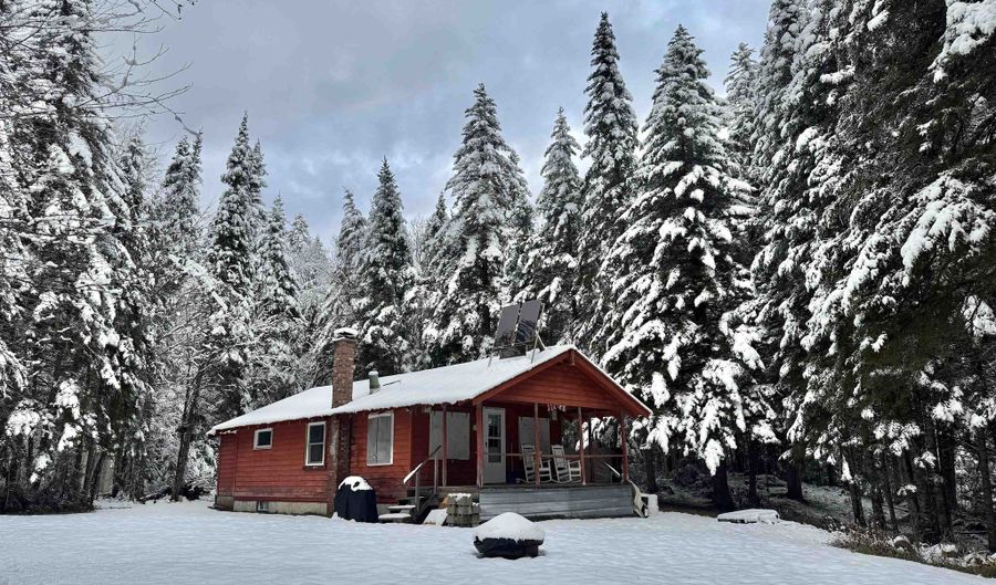 3563 E Branch Rd, Averill, VT 05901 - 2 Beds, 1 Bath