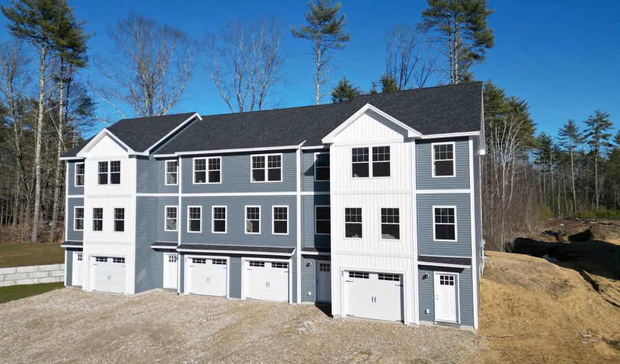 10 D The Crossings At Village Center Dr, Barrington, NH 03825 - 2 Beds, 2 Bath