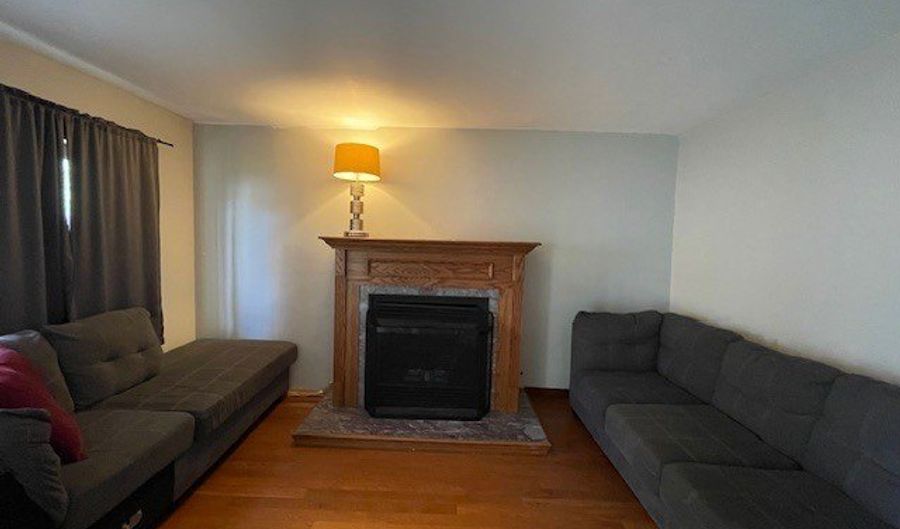 12756 S Loveland St, Alsip, IL 60803 - 4 Beds, 3 Bath