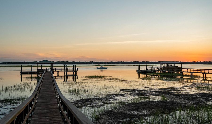 10 Settlers Cv, Beaufort, SC 29907 - 4 Beds, 4 Bath