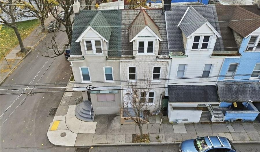384 W Gordon St, Allentown, PA 18102 - 3 Beds, 1 Bath
