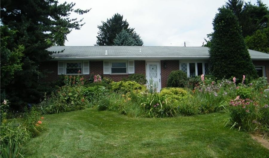 3415 Kathleen Ave, Allentown, PA 18103 - 3 Beds, 2 Bath