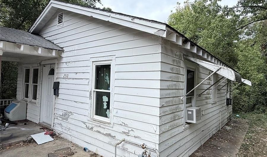 2510 Denny Ave, Alton, IL 62002 - 2 Beds, 1 Bath