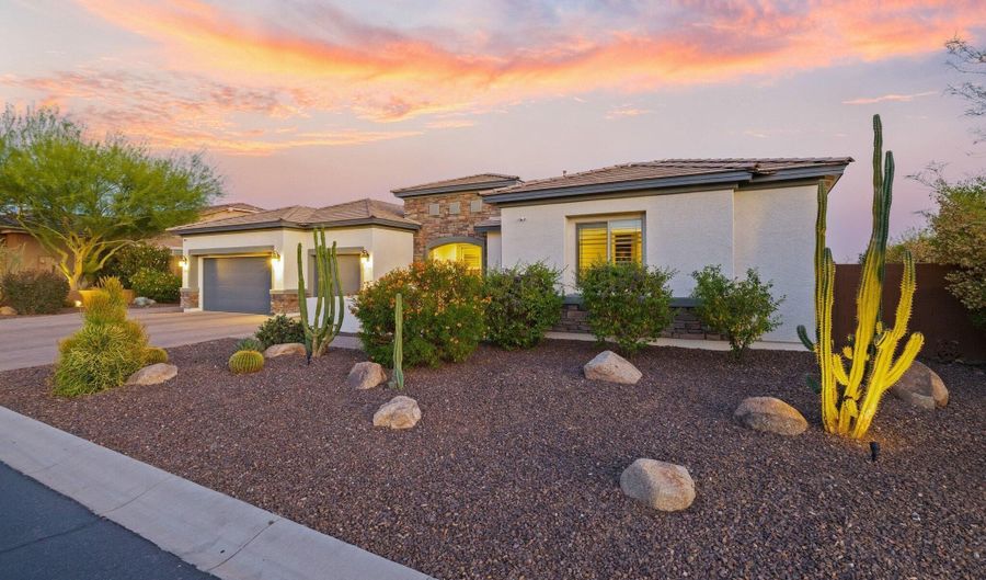 6033 E BRIANNA Rd, Cave Creek, AZ 85331 - 4 Beds, 5 Bath