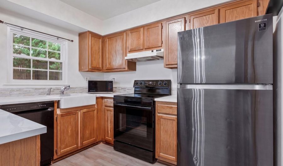 15210 ENDICOTT Dr, Bowie, MD 20716 - 3 Beds, 2 Bath