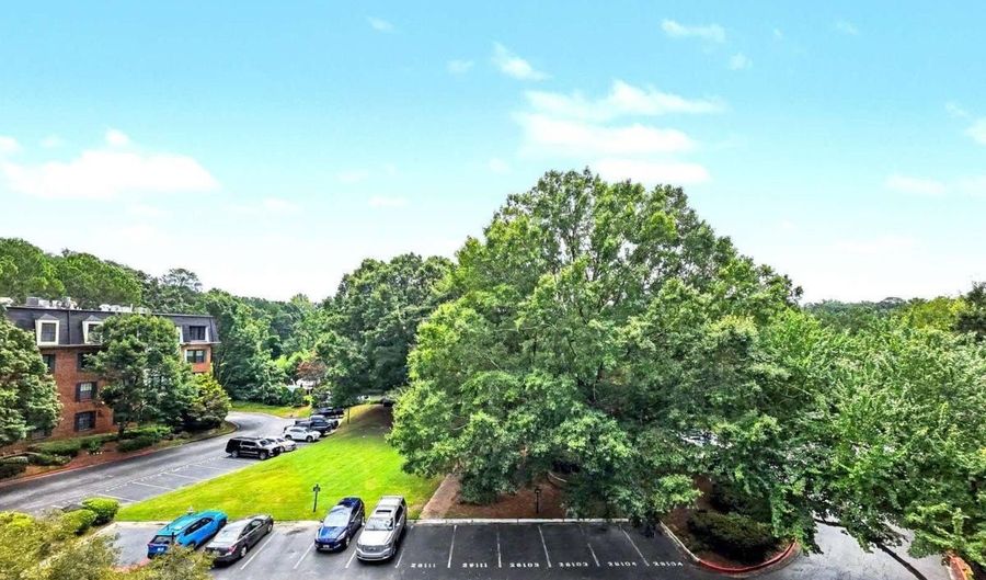 28402 Plantation Dr NE, Atlanta, GA 30324 - 2 Beds, 2 Bath