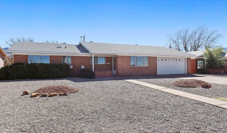 1308 College Ave, Alamogordo, NM 88310 - 4 Beds, 2 Bath