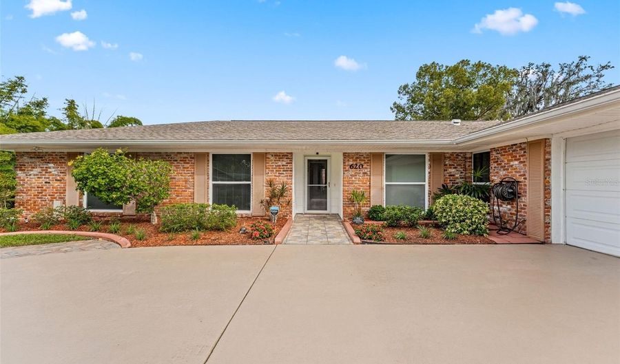 620 RED SAIL Ln, Altamonte Springs, FL 32701 - 4 Beds, 2 Bath