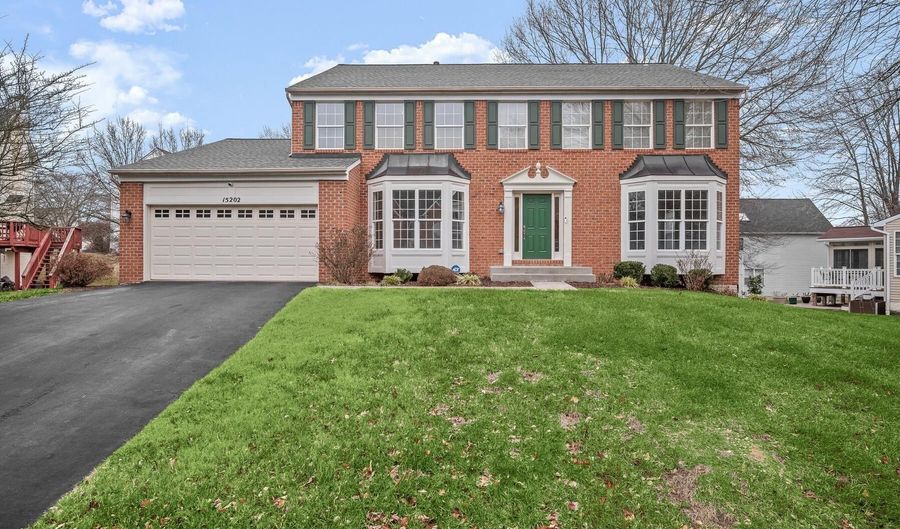 15202 JOHNSTONE Ln, Bowie, MD 20721 - 4 Beds, 3 Bath