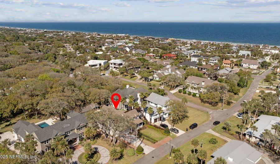 357 12TH St, Atlantic Beach, FL 32233 - 4 Beds, 6 Bath