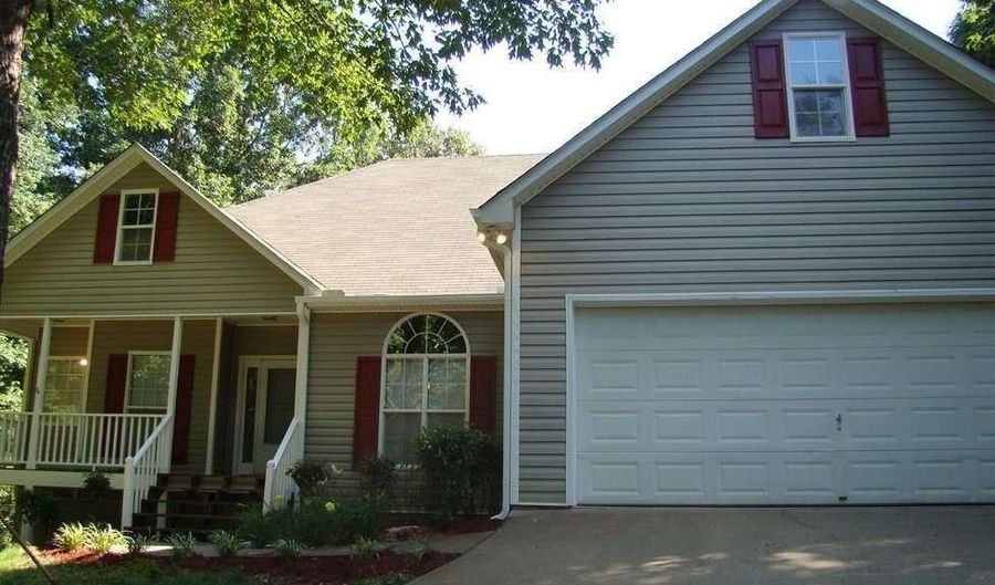 3061 Cypress Cv, Ball Ground, GA 30107 - 3 Beds, 2 Bath