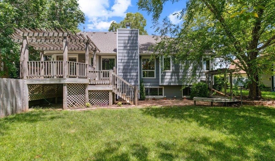 1121 W Mulberry Ct, Andover, KS 67002 - 4 Beds, 4 Bath