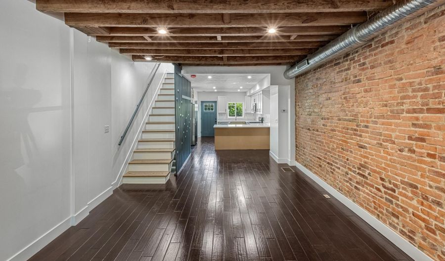 325 W LORRAINE Ave, Baltimore, MD 21211 - 3 Beds, 1 Bath