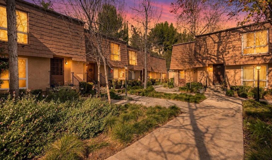 4021 Yankee Dr, Agoura Hills, CA 91301 - 2 Beds, 1 Bath