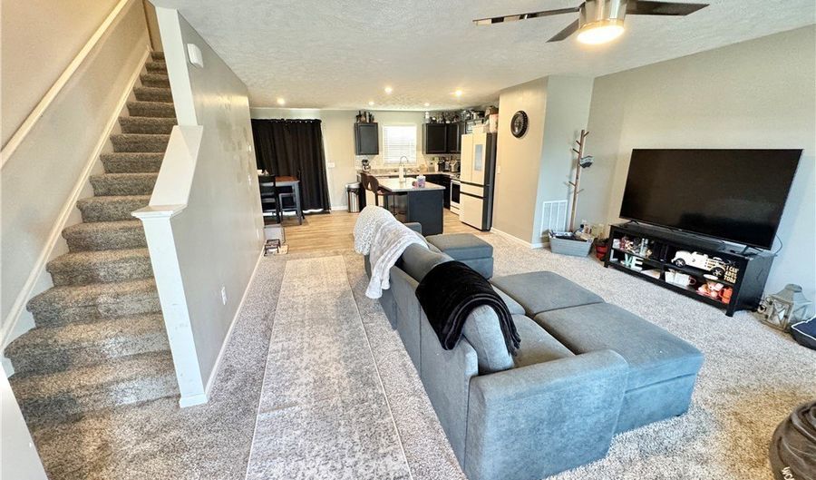 117 Fall Lake Ln, Amherst, OH 44001 - 4 Beds, 3 Bath