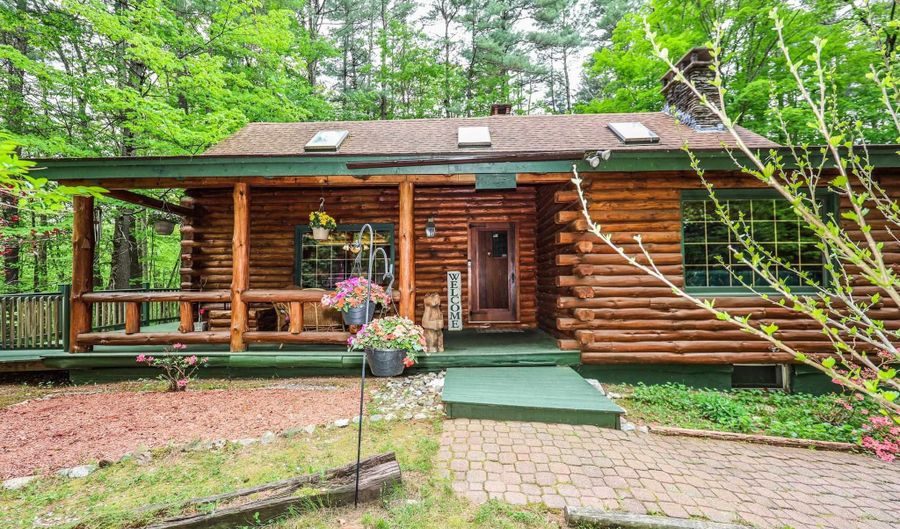 34 Edwards Mill Rd, Chester, NH 03036 - 4 Beds, 2 Bath