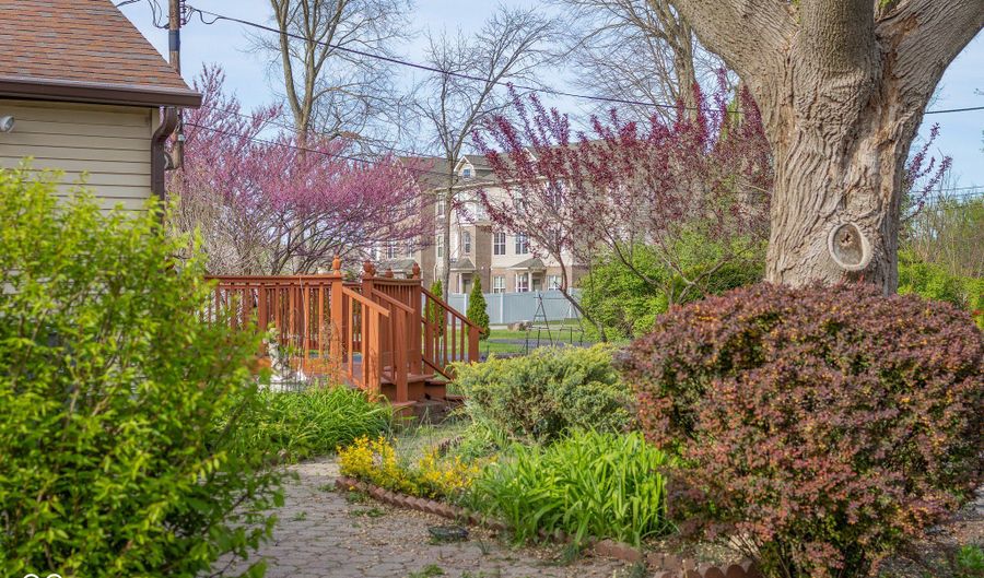 6141 Madison Ave, Indianapolis, IN 46227 - 3 Beds, 2 Bath