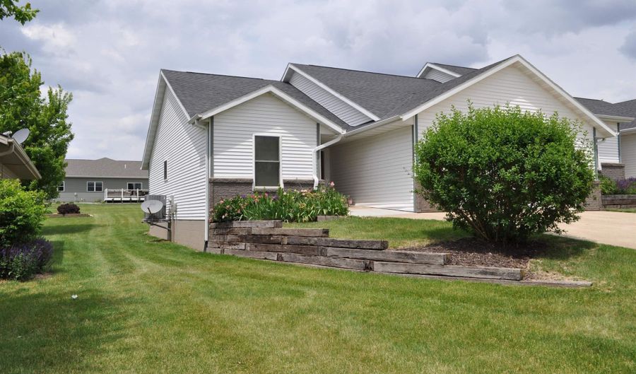305 Wiebers Ave Unit A, Arcadia, IA 51430 - 2 Beds, 2 Bath