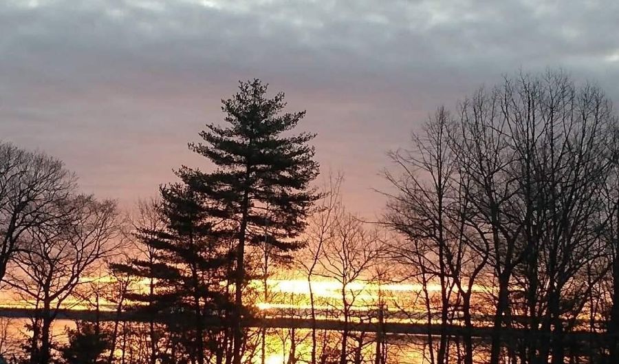 3 Lakeview Ln S, Standish, ME 04084 - 3 Beds, 2 Bath