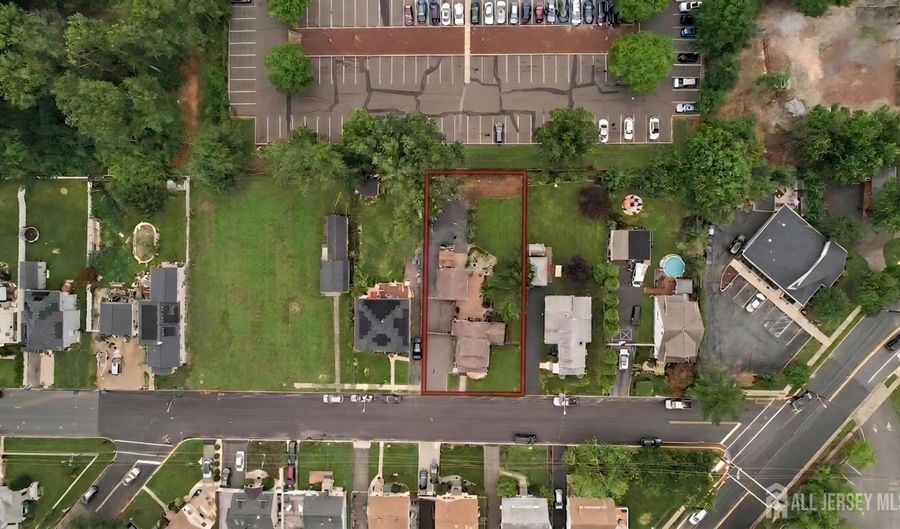 18 Tappen St, Avenel, NJ 07001 - 2 Beds, 2 Bath