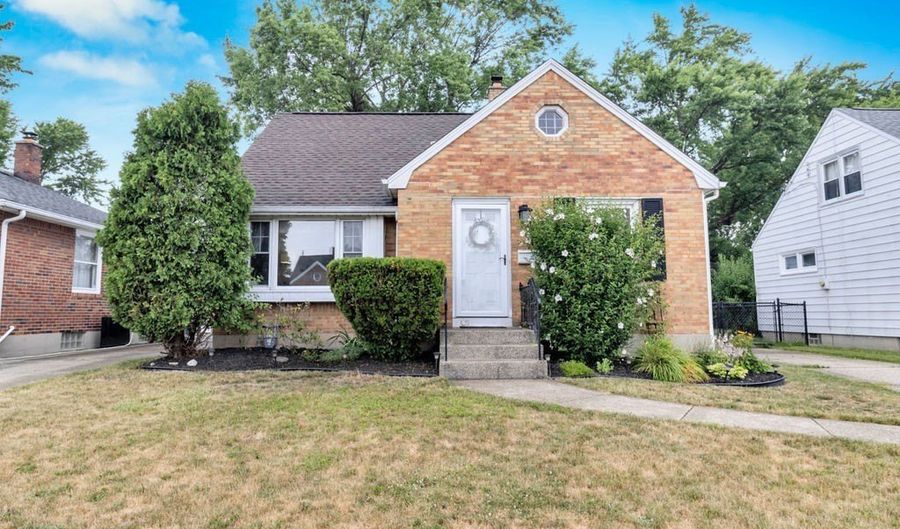 64 Albion Ave, Amherst, NY 14226 - 3 Beds, 2 Bath