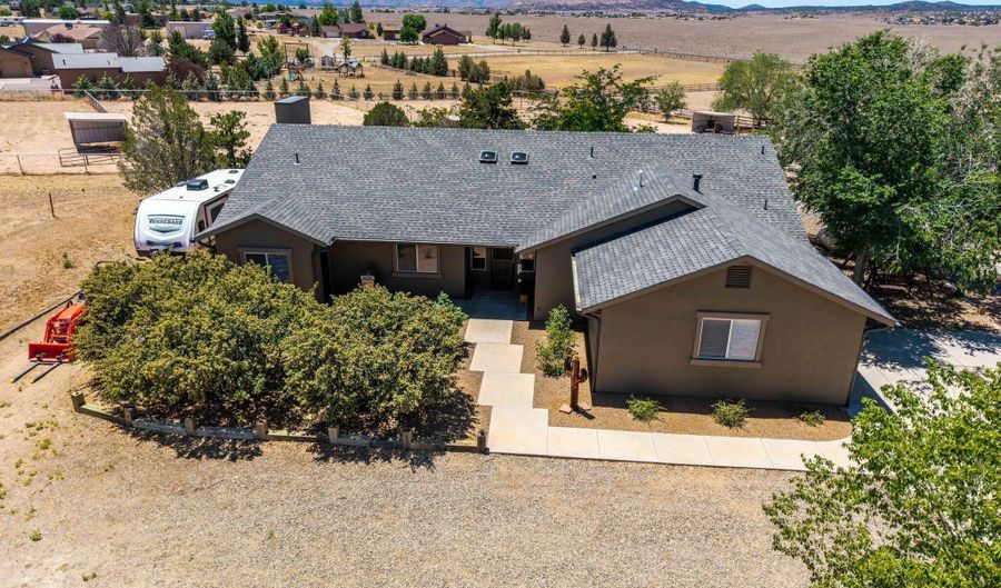 825 N Reed Rd, Chino Valley, AZ 86323 - 3 Beds, 3 Bath