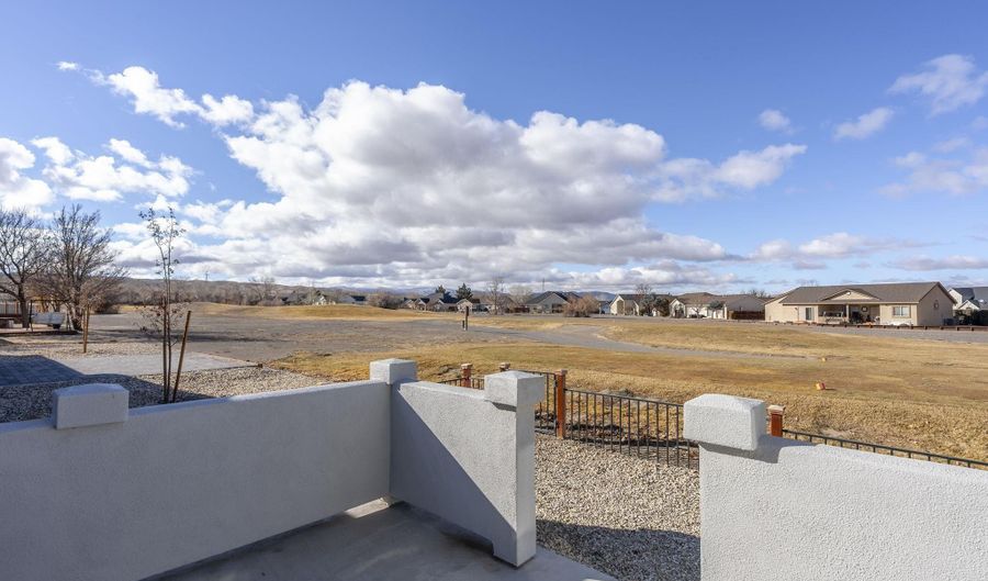 131 Desert Lakes Dr, Fernley, NV 89408 - 3 Beds, 2 Bath