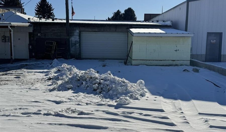 61 E Main St, Cowley, WY 82420 - 0 Beds, 0 Bath