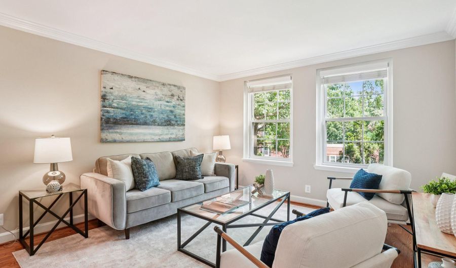2824 S ABINGDON St A2, Arlington, VA 22206 - 3 Beds, 2 Bath