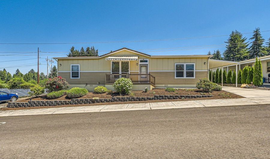 18248 S THERESA Ln, Oregon City, OR 97045 - 3 Beds, 2 Bath