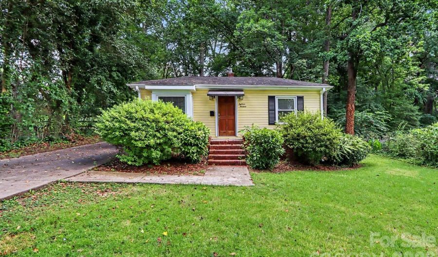 1819 Arnold Dr, Charlotte, NC 28205 - 2 Beds, 1 Bath