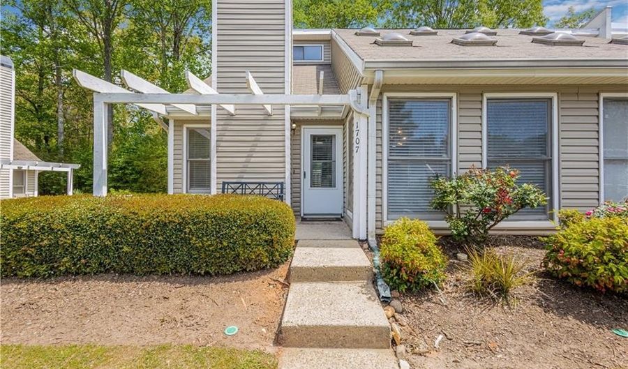 1707 Cotton Patch Ln, Alpharetta, GA 30004 - 3 Beds, 2 Bath