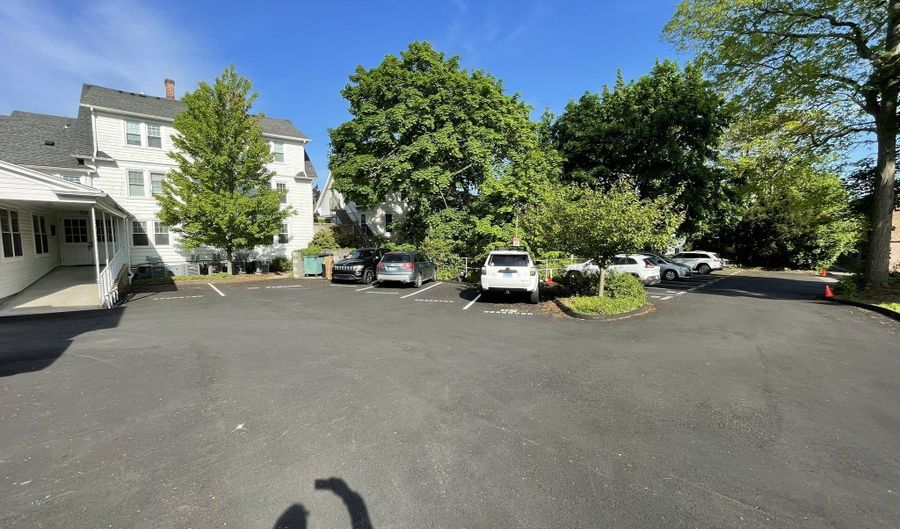 67 S Main St 24, Branford, CT 06405 - 1 Beds, 1 Bath