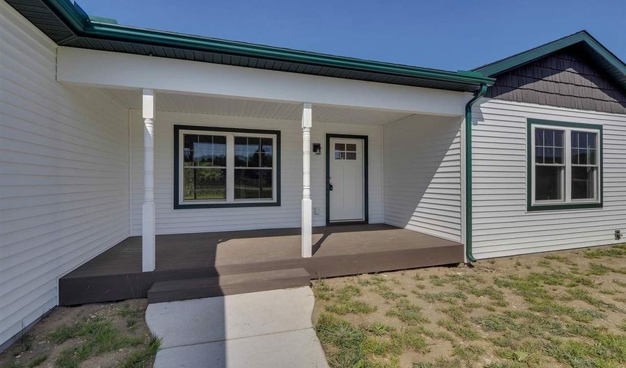 8865 ROBIN 3, Alanson, MI 49706 - 3 Beds, 2 Bath