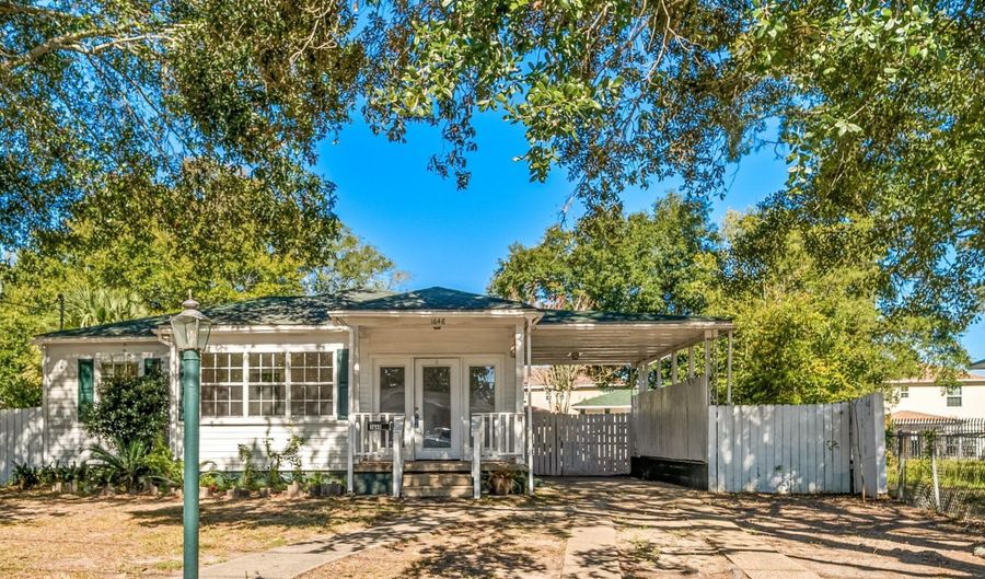 1648 Hollywood Blvd, Biloxi, MS 39531 - 3 Beds, 2 Bath