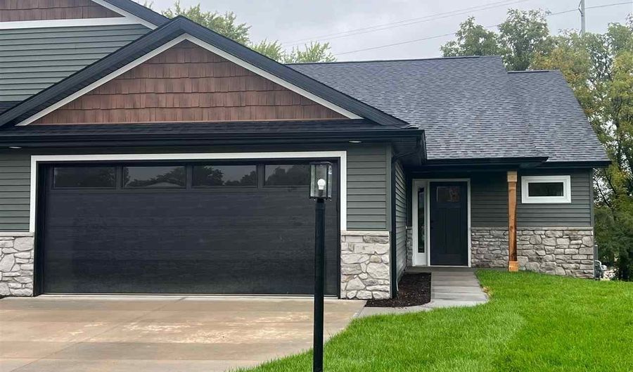 117 Kinsey St, North Liberty, IA 52317 - 4 Beds, 3 Bath