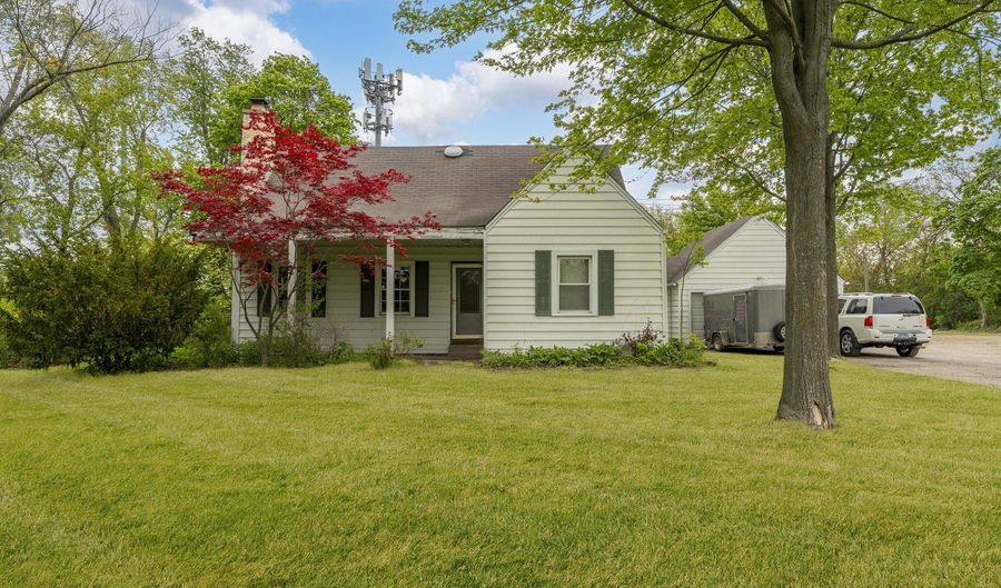 3613 N Old Buffalo Grove Rd, Arlington Heights, IL 60004 - 5 Beds, 3 Bath