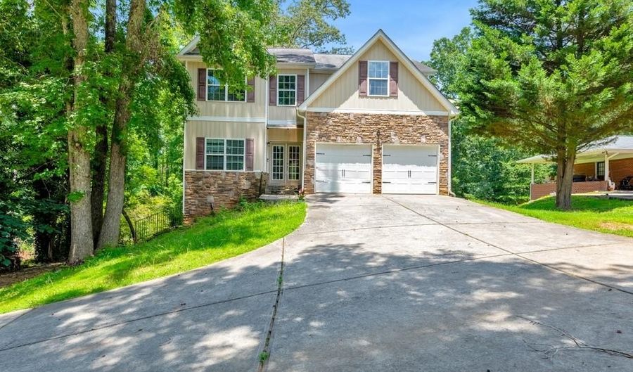 1086 Gordon Rd, Austell, GA 30168 - 4 Beds, 3 Bath