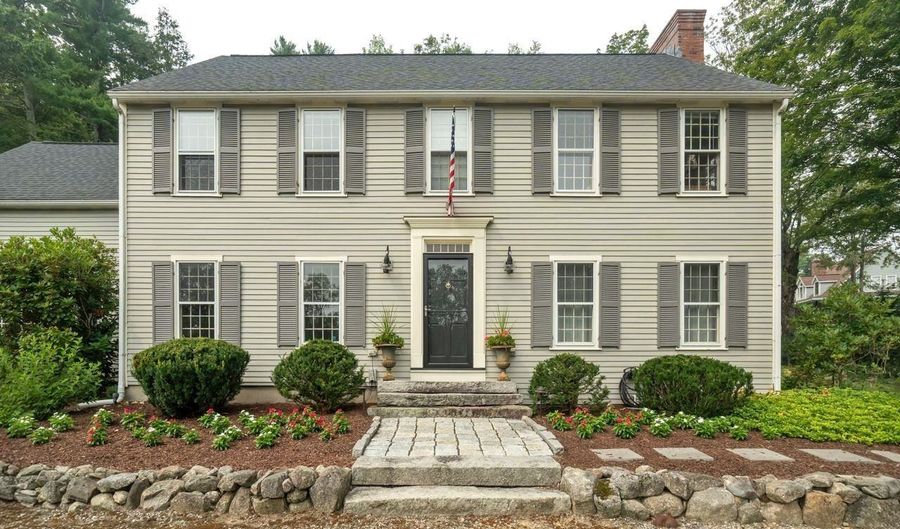 1 Brimstone Hill Rd, Amherst, NH 03031 - 5 Beds, 3 Bath