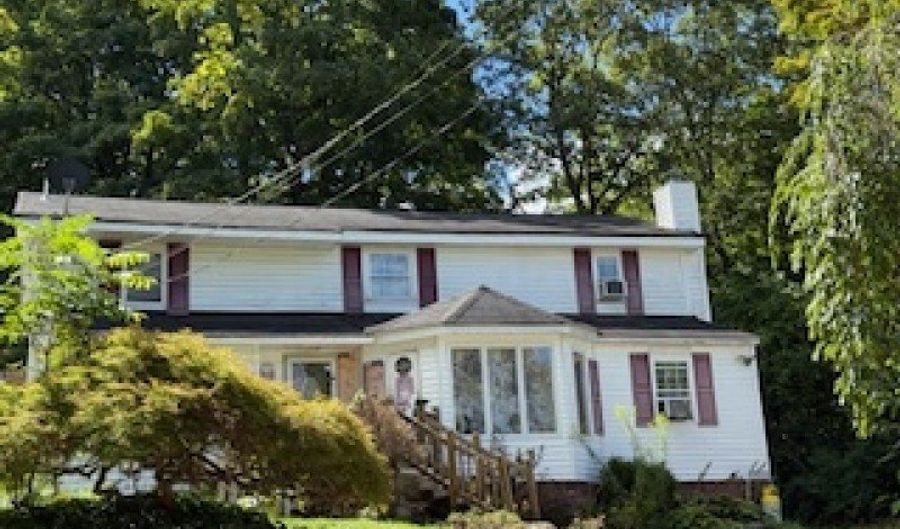 22 Mountain Ave, Alloway, NJ 07422 - 3 Beds, 2 Bath