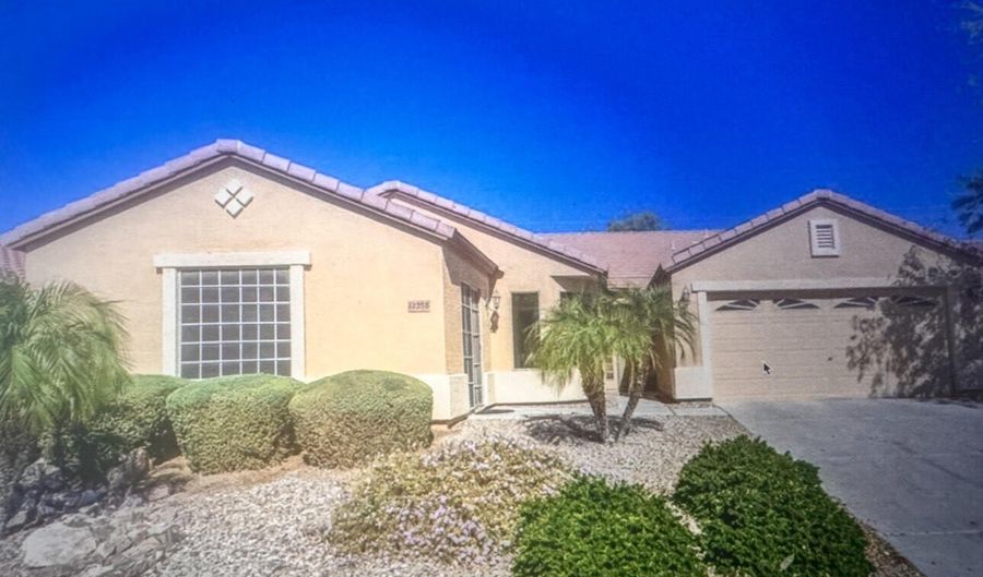 22958 W Yavapai St, Buckeye, AZ 85326 - 5 Beds, 4 Bath