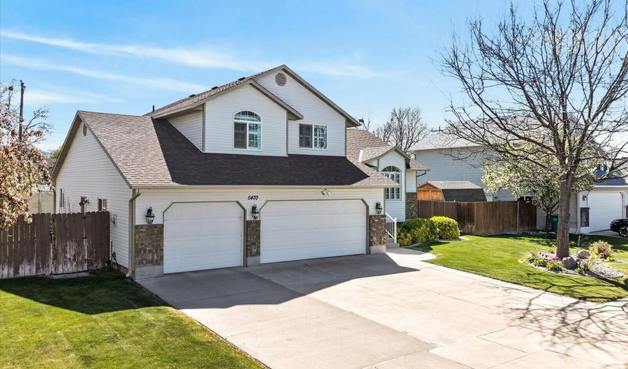 5470 Shenandoah Dr, Chubbuck, ID 83202 - 4 Beds, 4 Bath