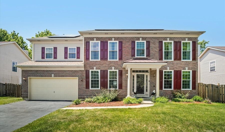 750 Majestic Dr, Algonquin, IL 60102 - 4 Beds, 4 Bath