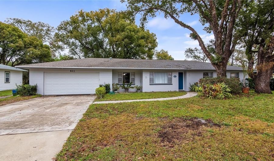 821 PENNSYLVANIA Ave, Altamonte Springs, FL 32701 - 3 Beds, 2 Bath
