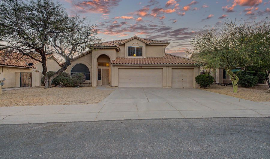 30258 N 40TH Pl, Cave Creek, AZ 85331 - 3 Beds, 3 Bath